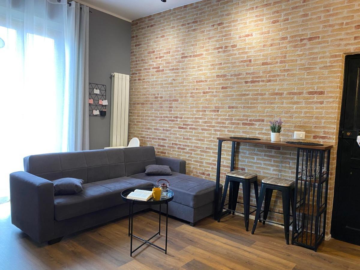 La Casa Di Alan Hotel Terni Bagian luar foto