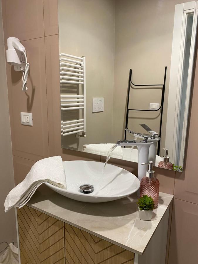 La Casa Di Alan Hotel Terni Bagian luar foto
